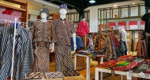 7 Toko Batik Terbaik di Kediri Alamat, Rekomendasi Produk, Nomor Telepon, dan Jam Buka